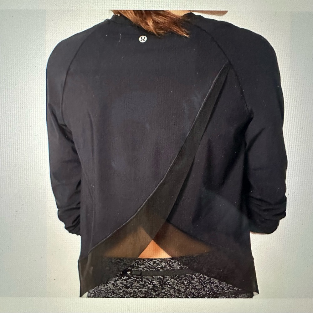 Lululemon black Quick Pace long sleeve size 6